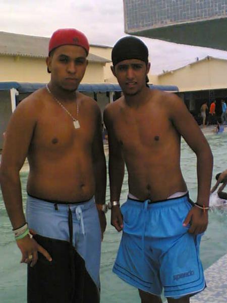 encore moi et mido...